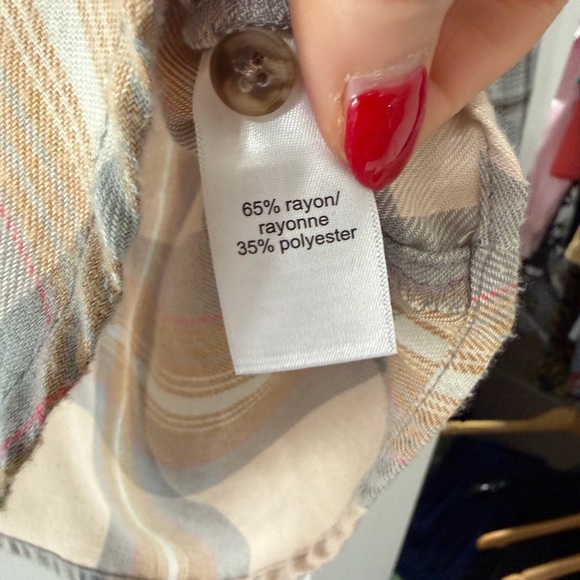 Maurice’s Plaid Button-Up Shirt - Picture 2 of 2